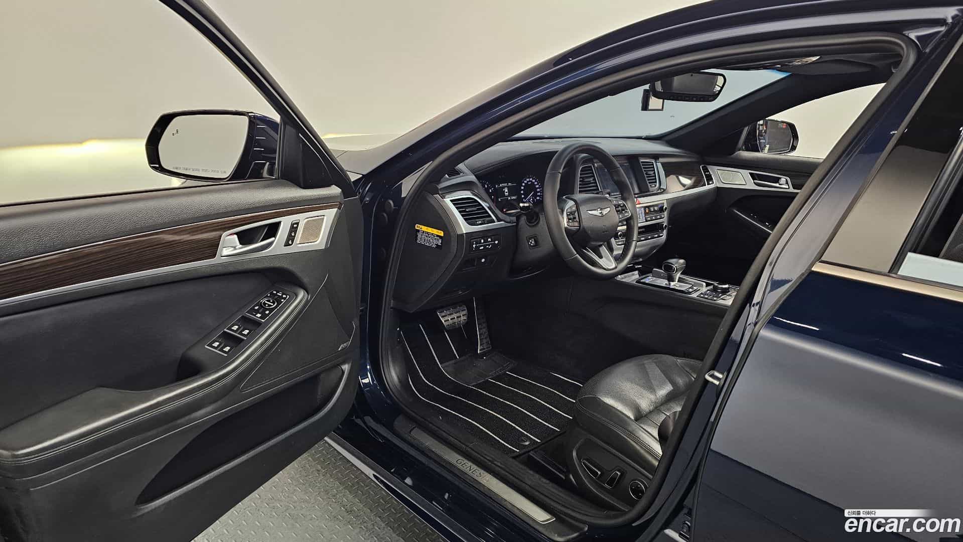 G80 Genesis 2019.4-INNER-010