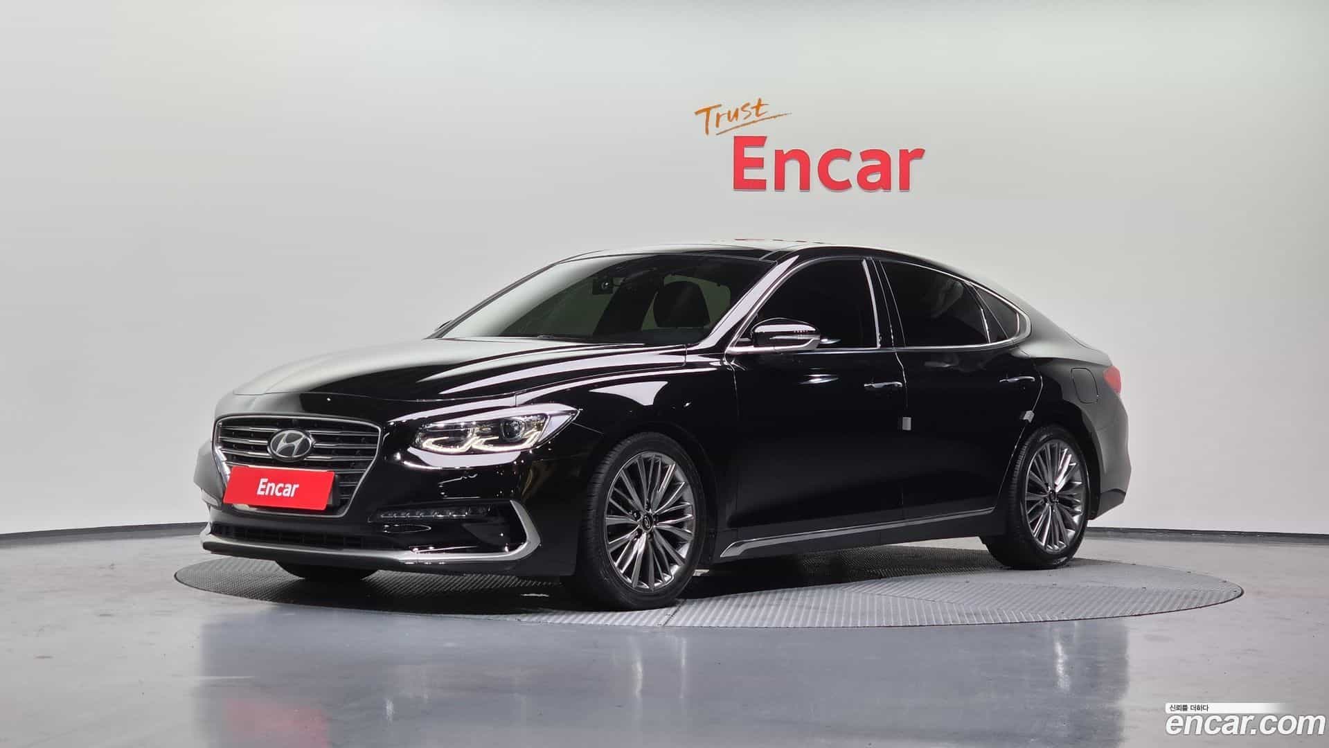 Grandeur Hyundai 2017.11-OUTER-001