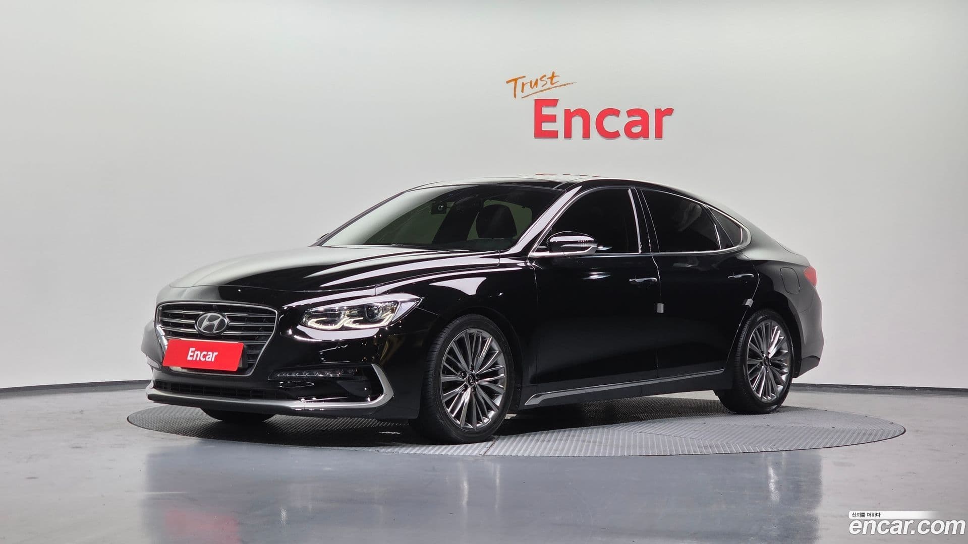 Main__Slider__Photo:Grandeur Hyundai 2017.11-0