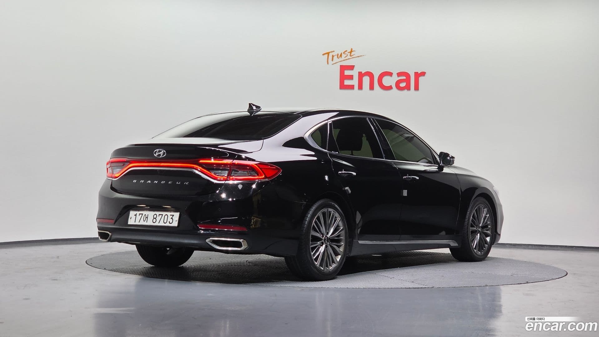 Main__Slider__Photo:Grandeur Hyundai 2017.11-1