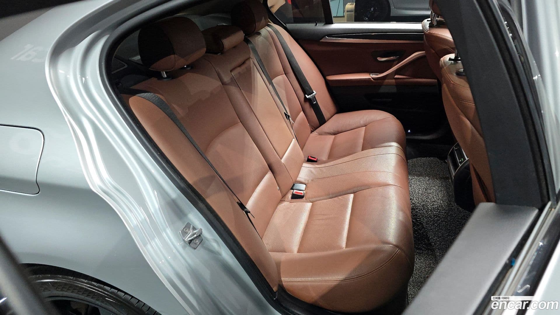 Main__Slider__Photo:5-Series BMW 2016.2-11