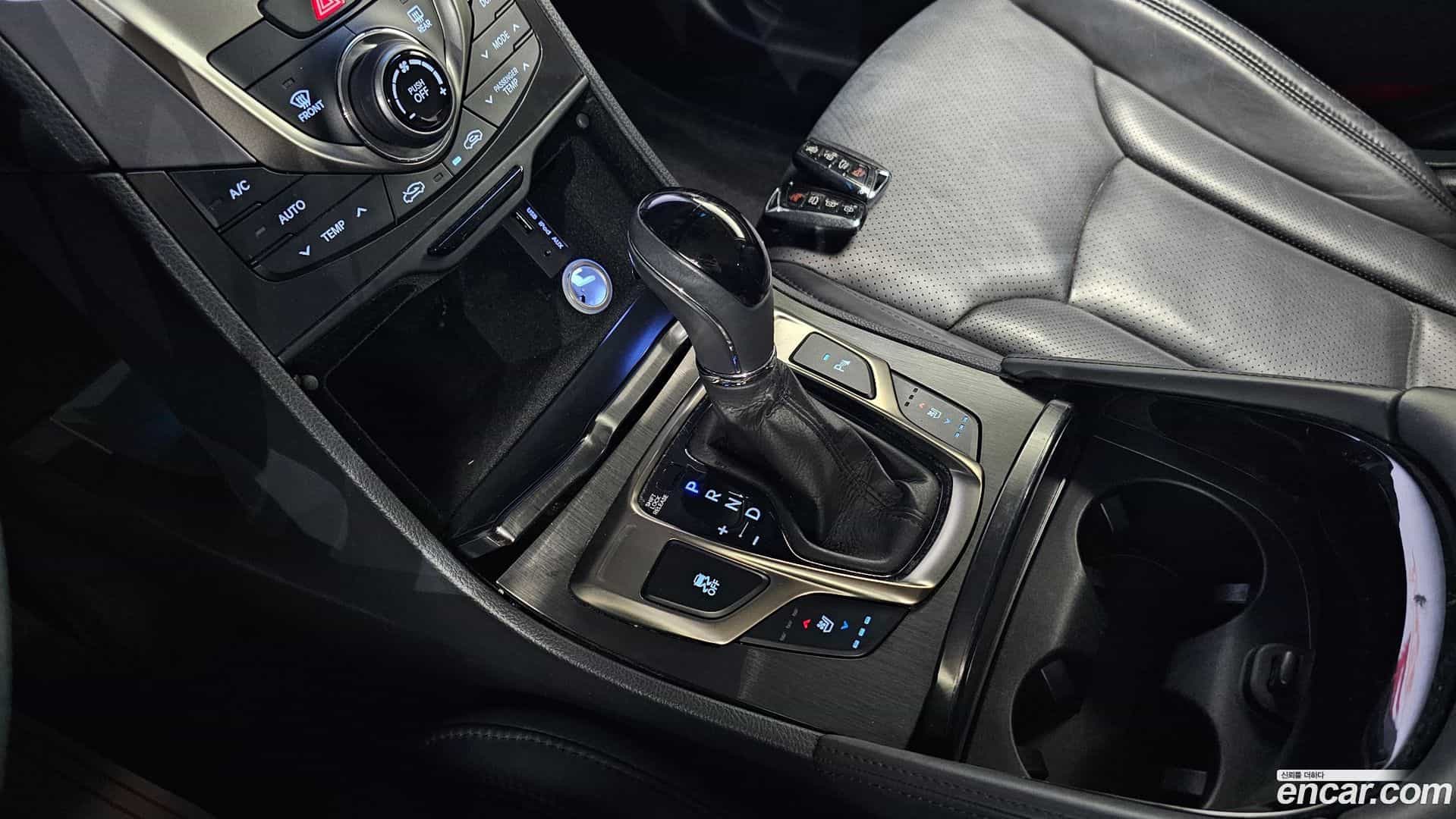 Grandeur Hyundai 2013.3-INNER-009