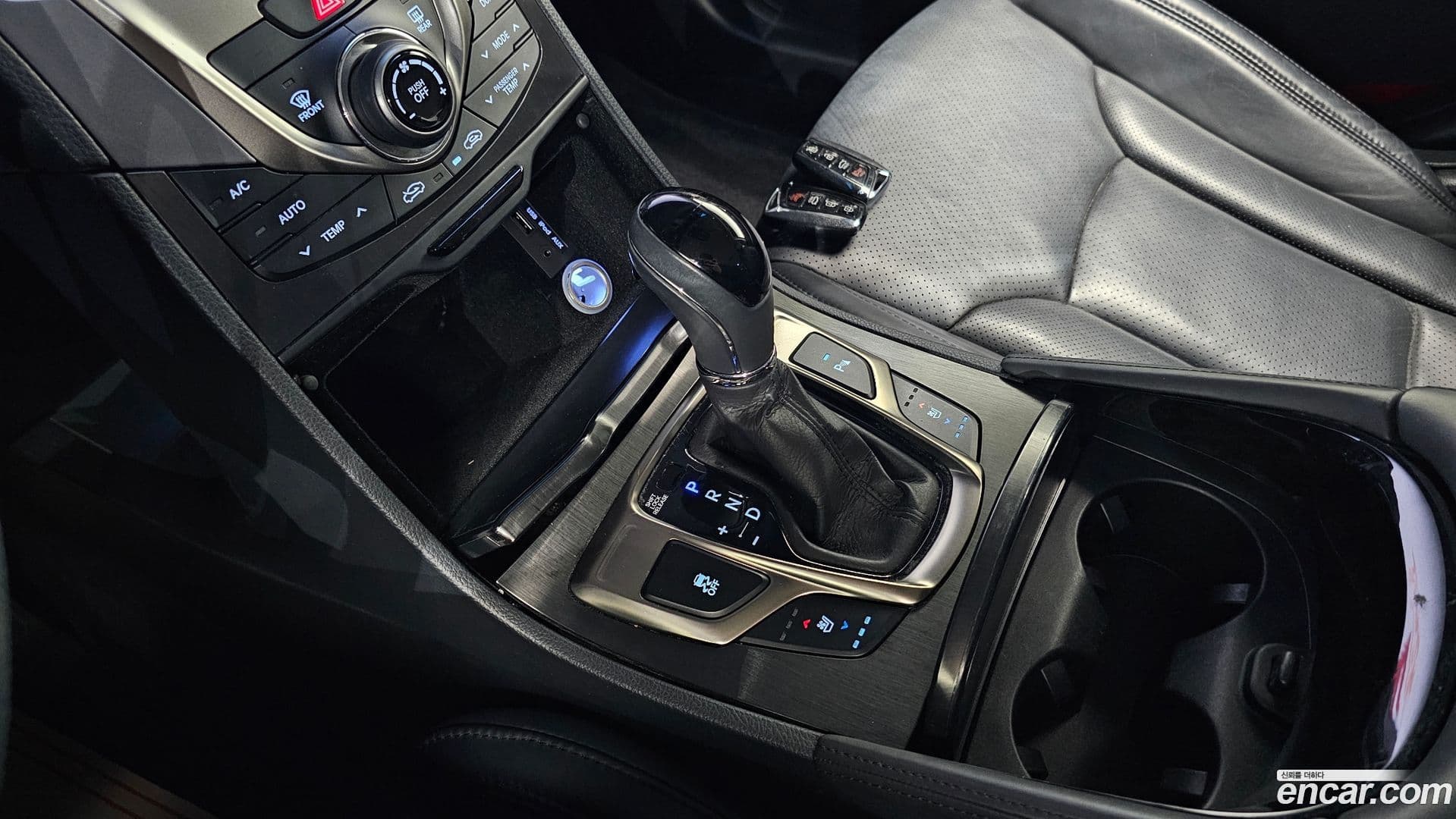 Main__Slider__Photo:Grandeur Hyundai 2013.3-8