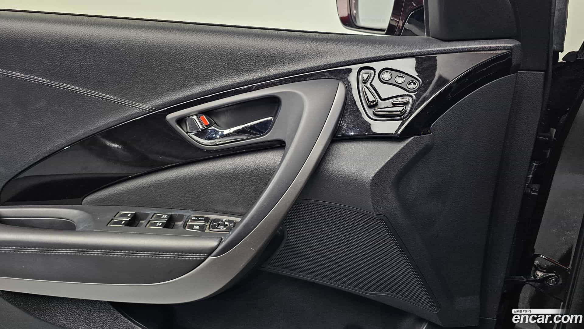 Grandeur Hyundai 2013.3-OPTION-017