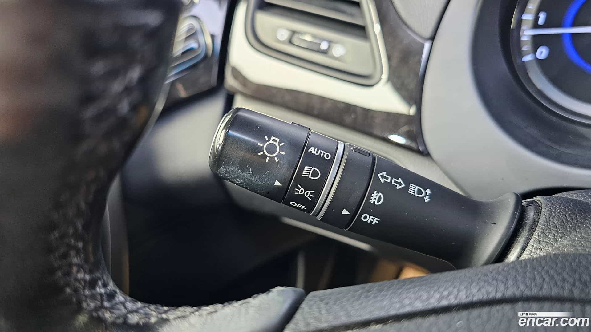 Grandeur Hyundai 2013.3-OPTION-019