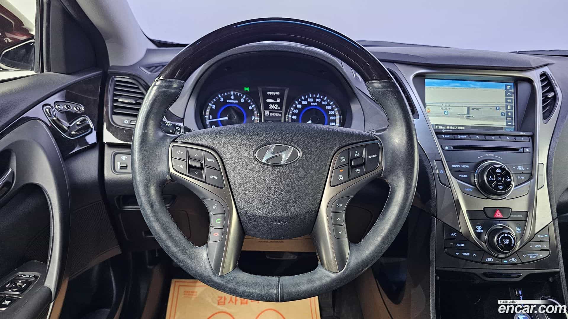 Grandeur Hyundai 2013.3-OPTION-020