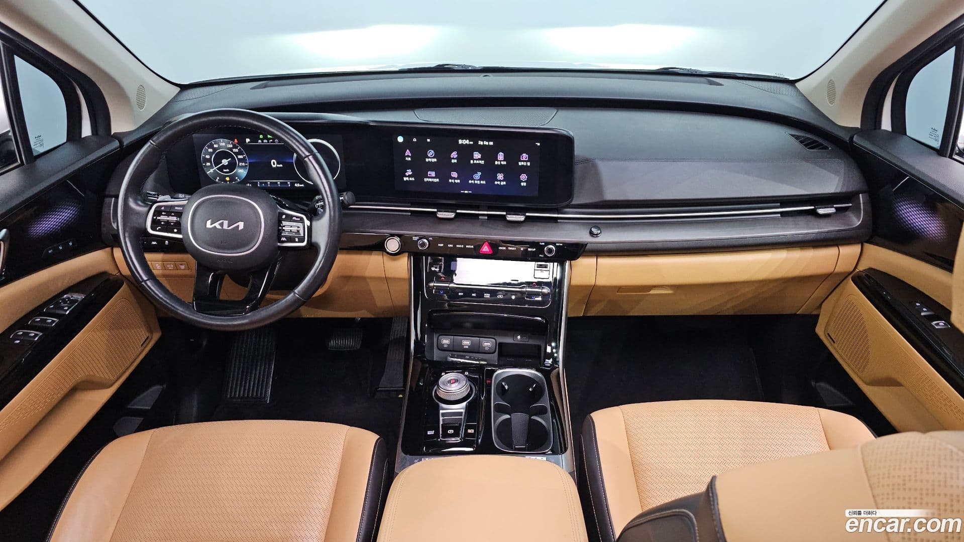 Main__Slider__Photo:Canival Kia 2022.3-6