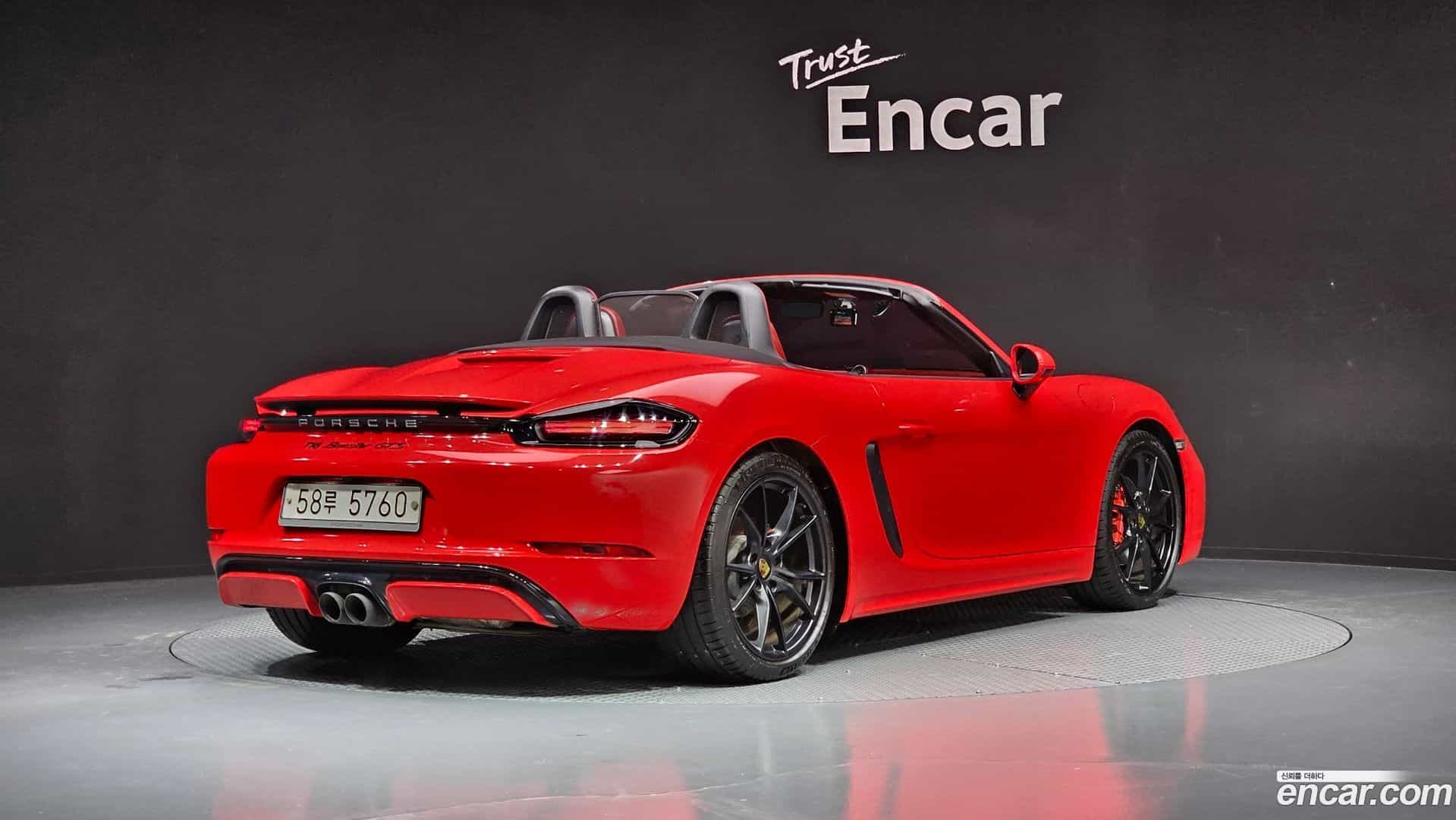 718 Porsche 2018.5-OUTER-002