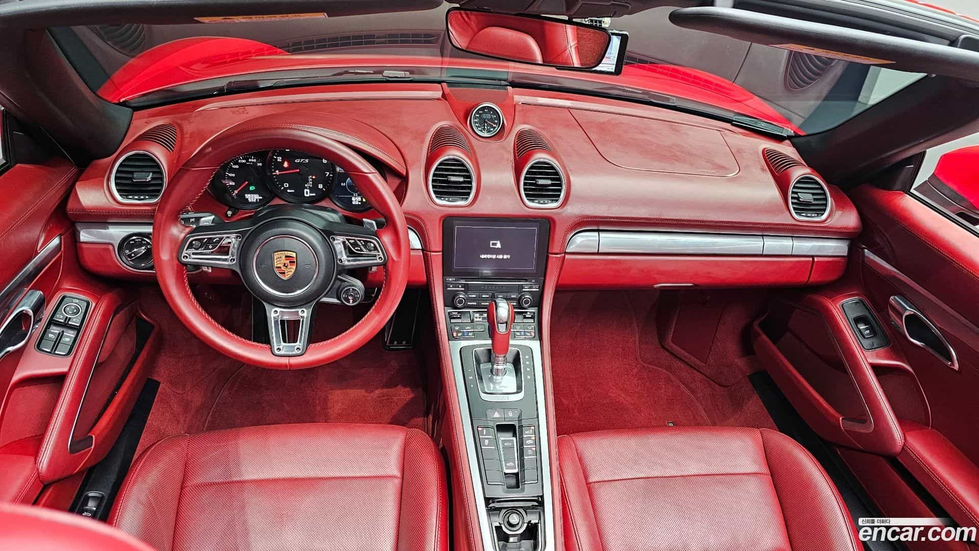 718 Porsche 2018.5-INNER-007