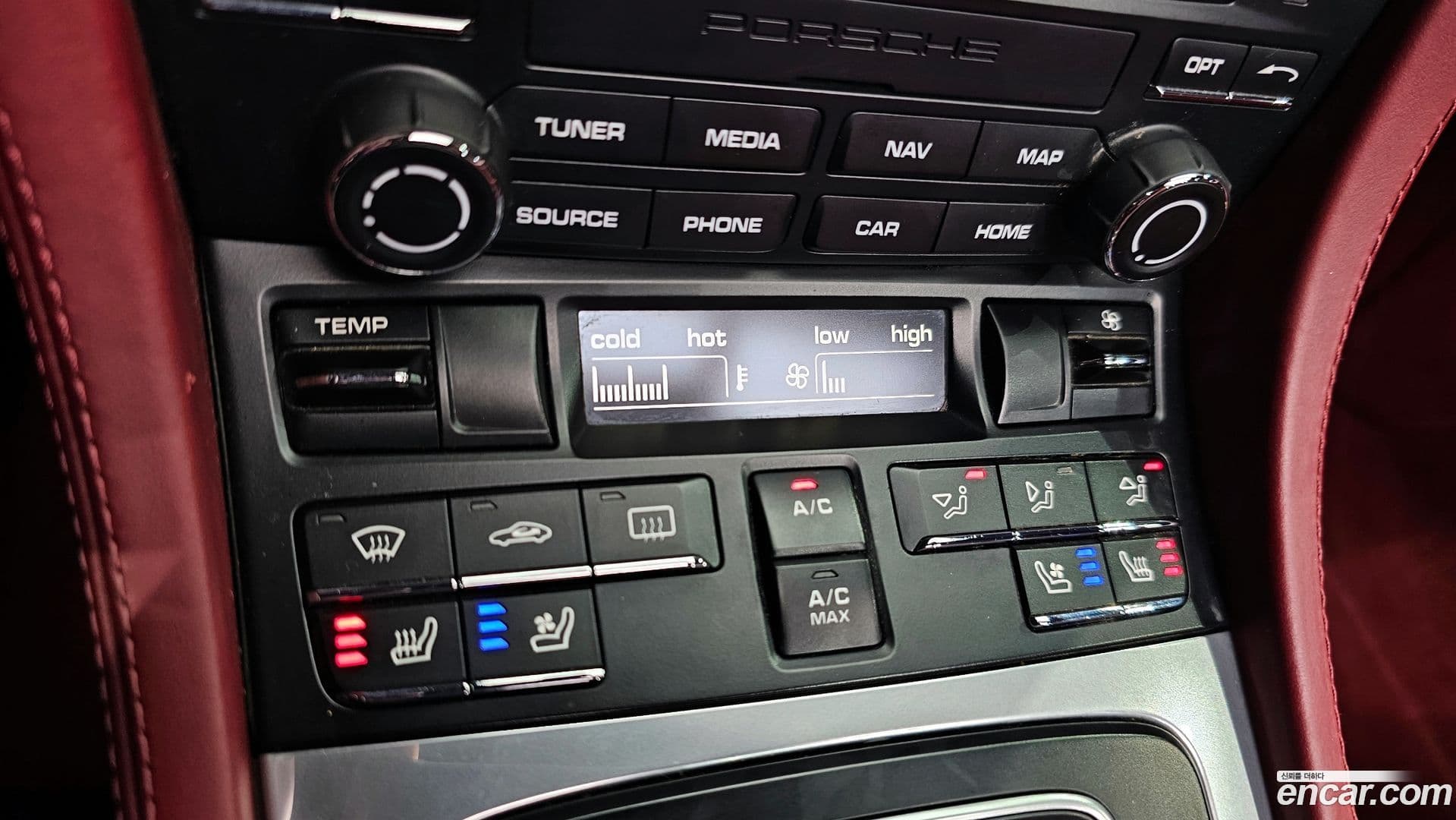 Main__Slider__Photo:718 Porsche 2018.5-13