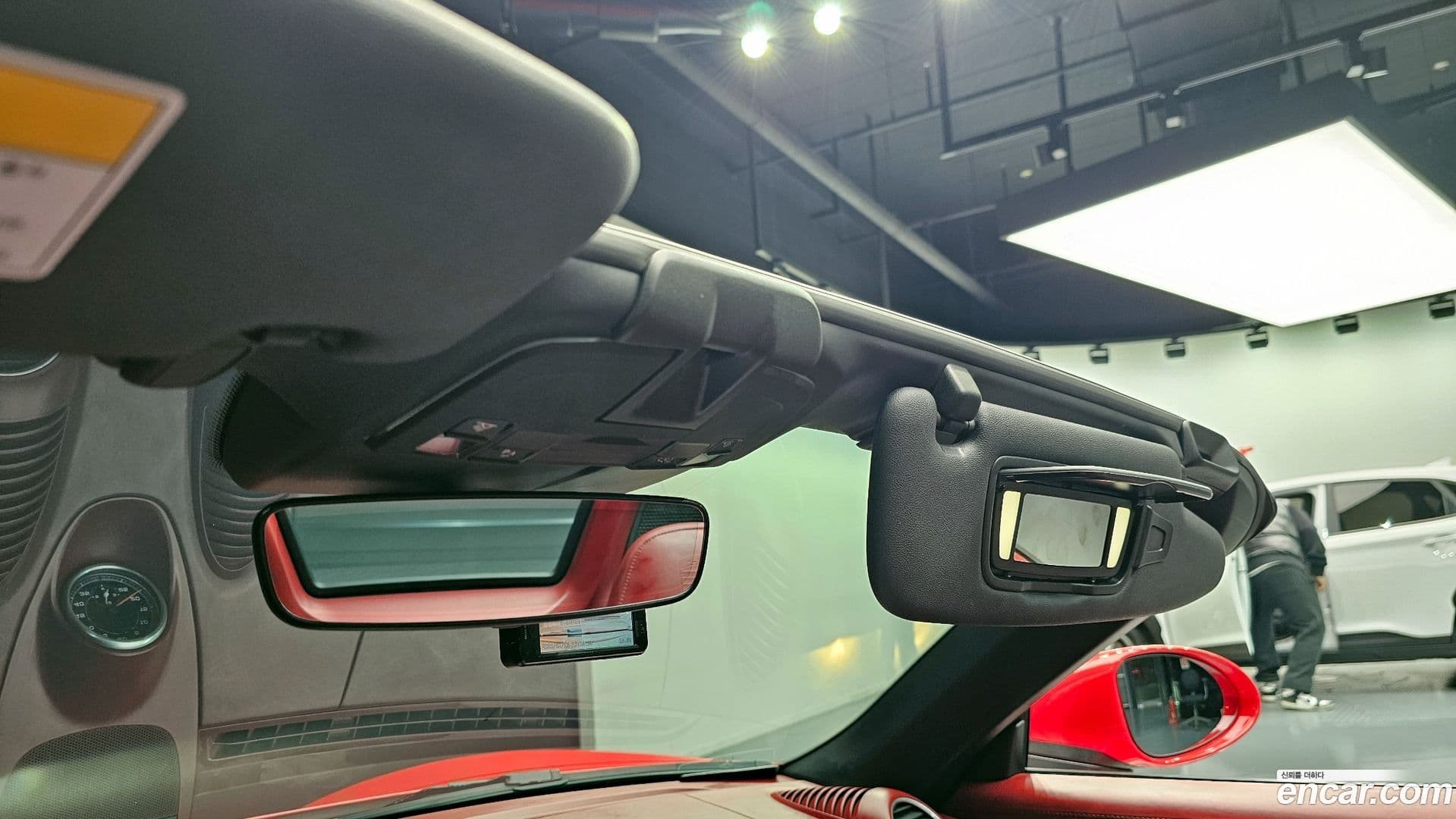 Main__Slider__Photo:718 Porsche 2018.5-19