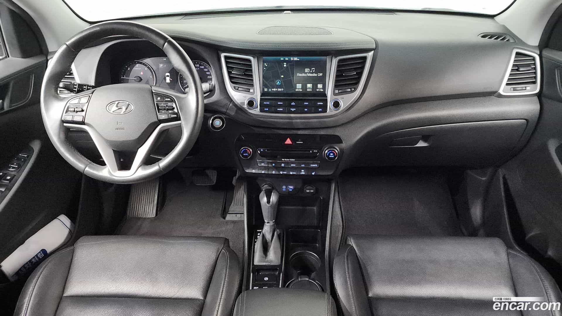 Tucson Hyundai 2016.0-INNER-007