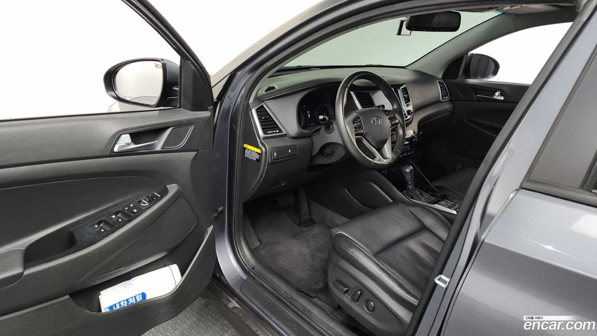 Tucson Hyundai 2016.0-INNER-010