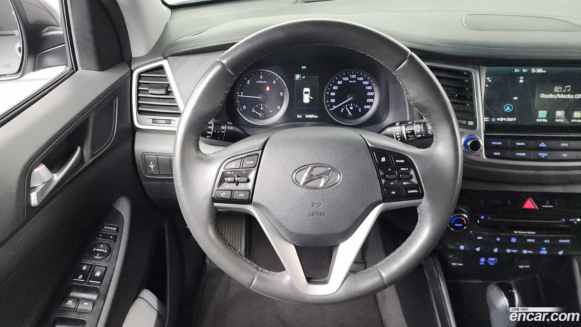 Tucson Hyundai 2016.0-OPTION-017