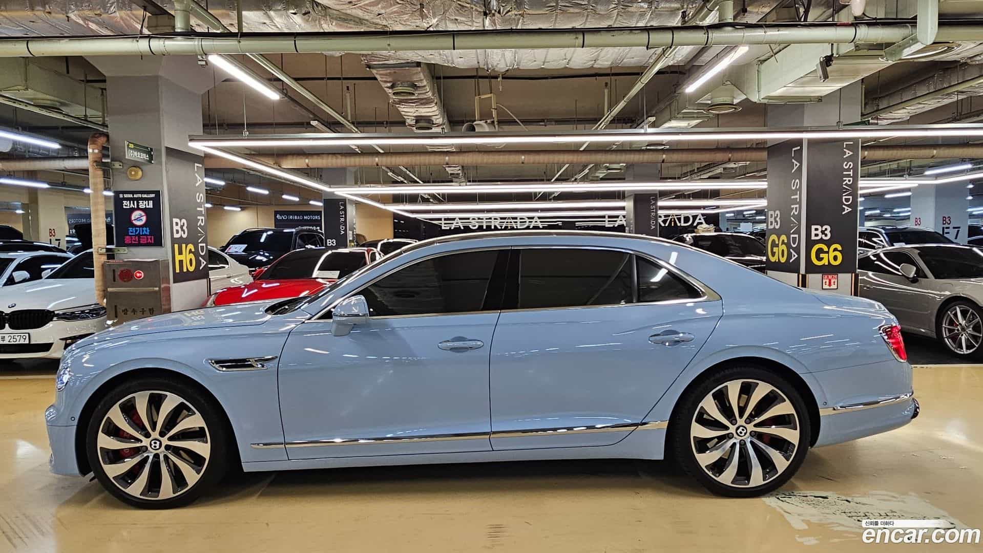 Flying Spur Bentley 2022.11-OUTER-003