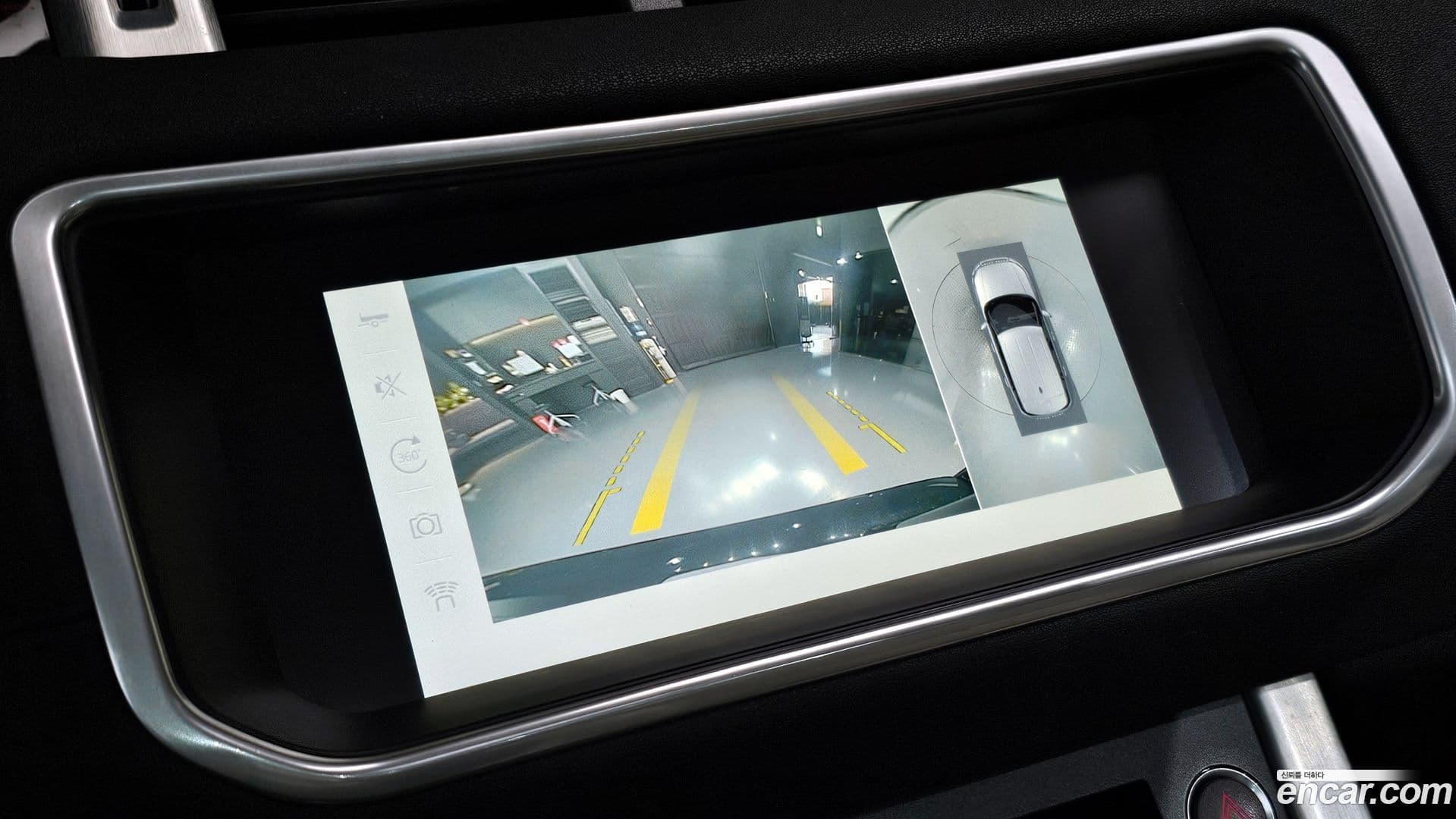 Main__Slider__Photo:Range Rover Evoque Land Rover 2018.10-15