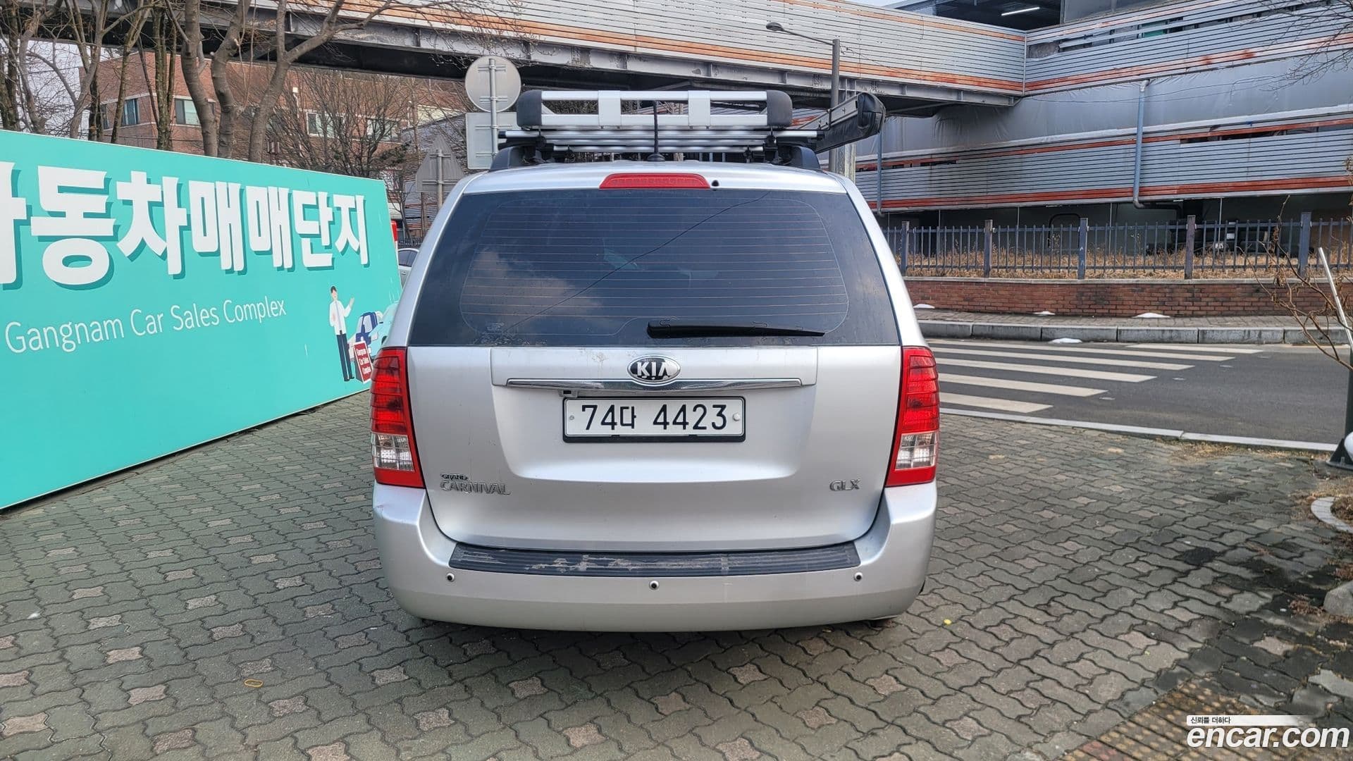 Main__Slider__Photo:Canival Kia 2013.0-5