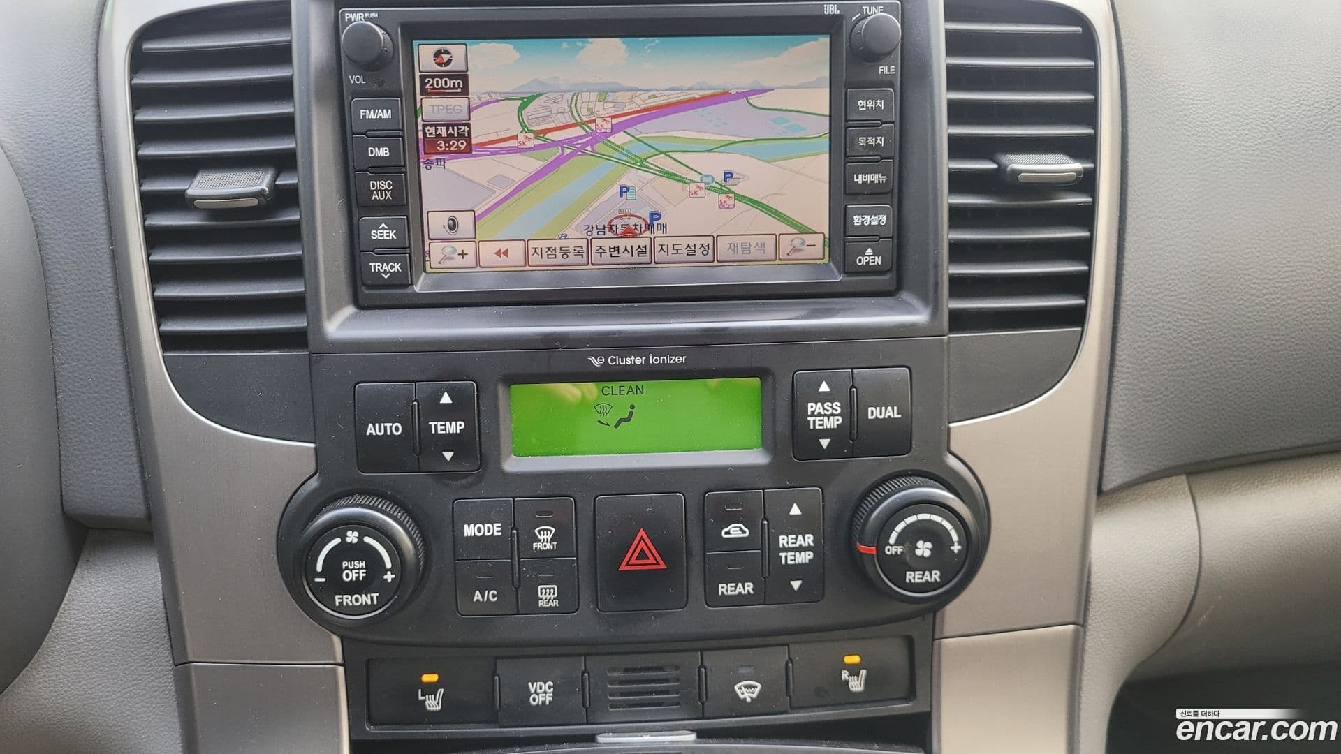 Main__Slider__Photo:Canival Kia 2013.0-14