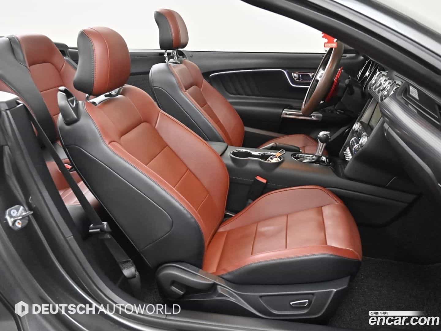 Mustang Ford 2016.8-INNER-010