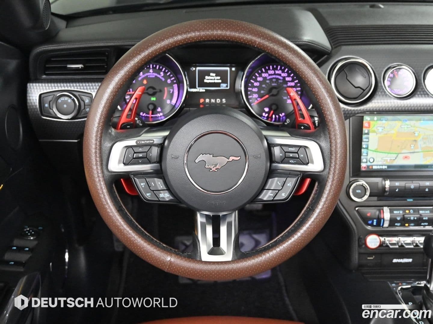 Main__Slider__Photo:Mustang Ford 2016.8-12