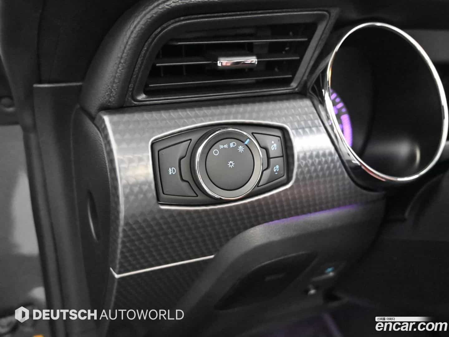 Mustang Ford 2016.8-OPTION-021