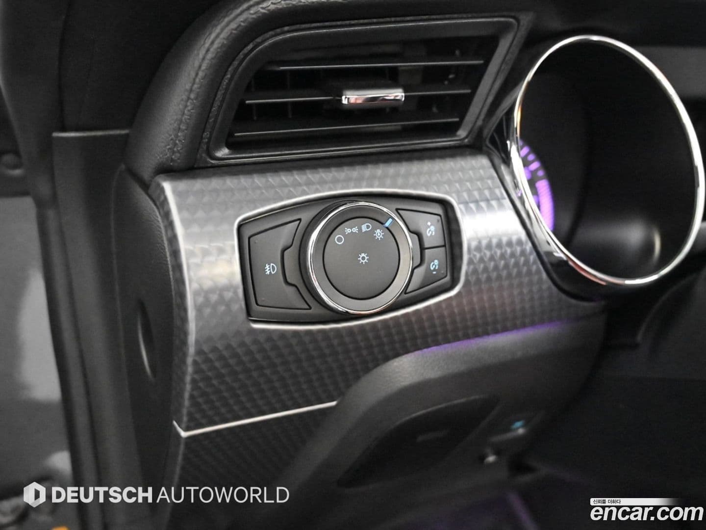 Main__Slider__Photo:Mustang Ford 2016.8-16