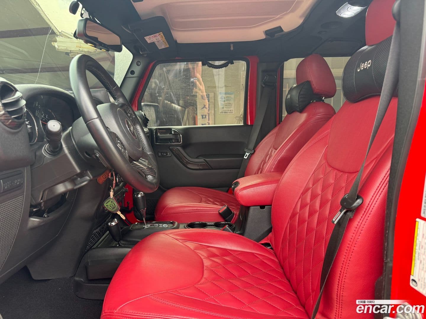 Main__Slider__Photo:Wrangler Jeep 2016.10-6