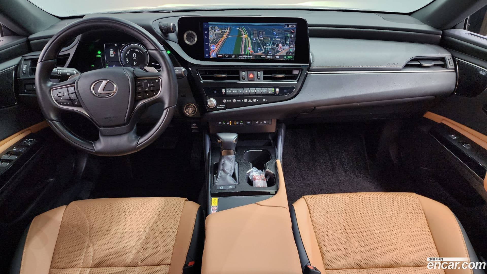 Main__Slider__Photo:ES Lexus 2024.3-6