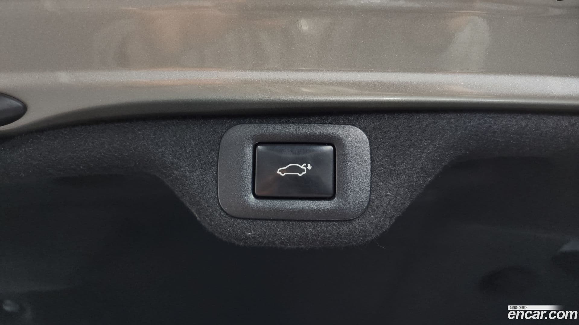 Main__Slider__Photo:ES Lexus 2024.3-19