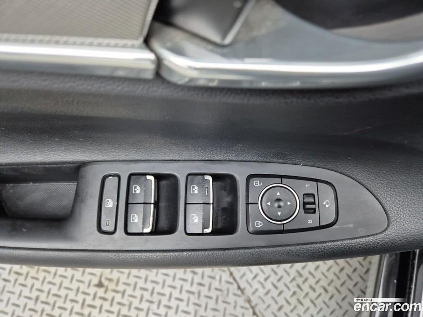 Main__Slider__Photo:Grandeur Hyundai 2020.1-18