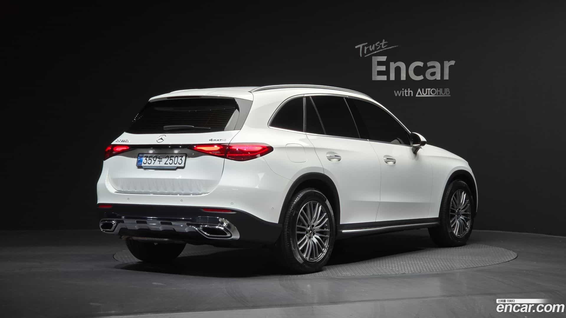 GLC-Class Mercedes-Benz 2024.8-OUTER-002