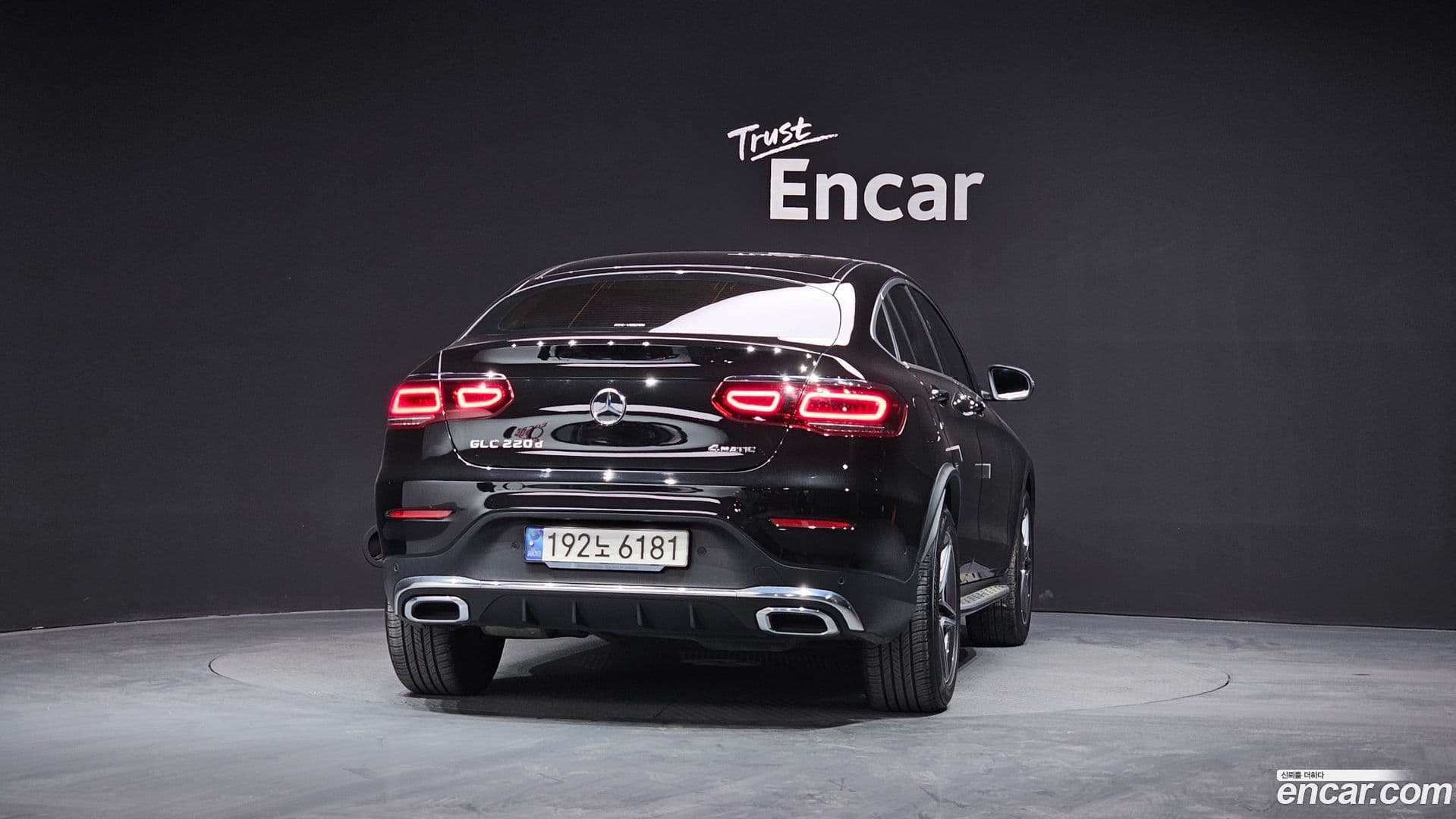 Main__Slider__Photo:GLC-Class Mercedes-Benz 2021.2-3