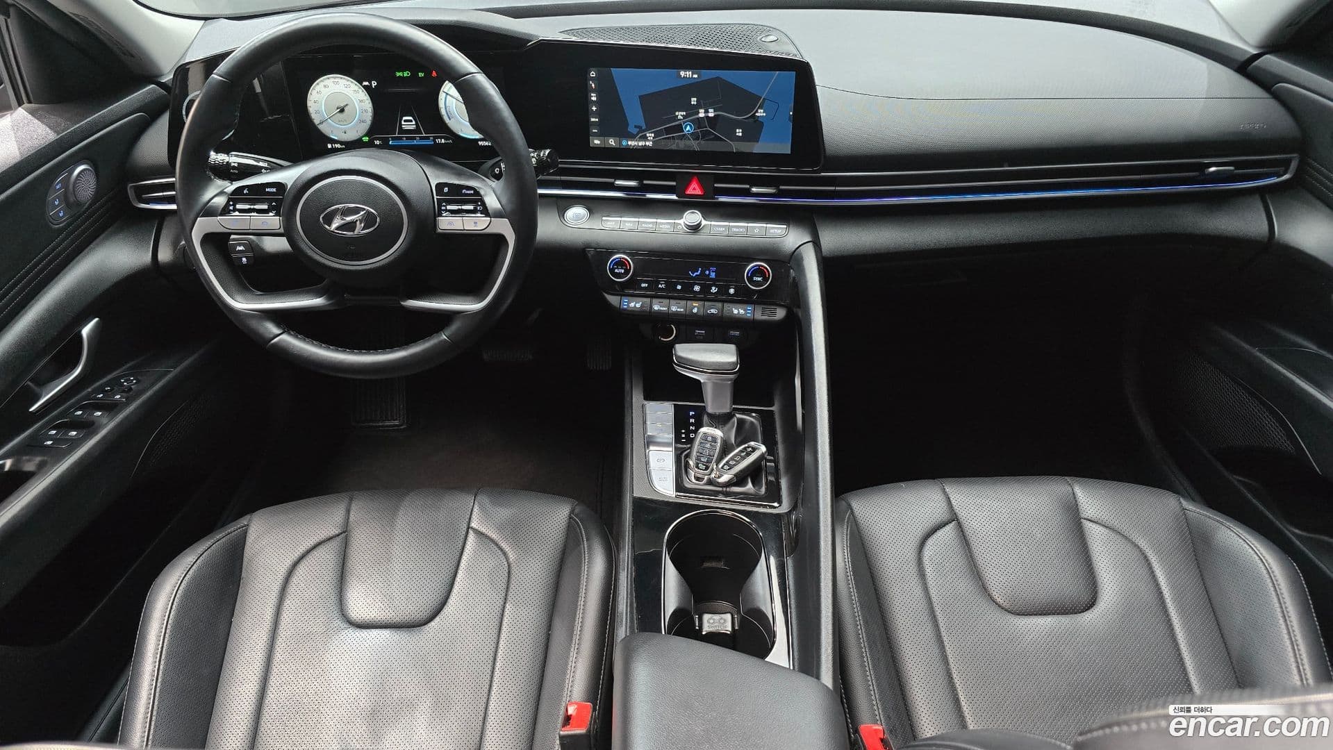 Main__Slider__Photo:AVANTE Hyundai 2021.11-6