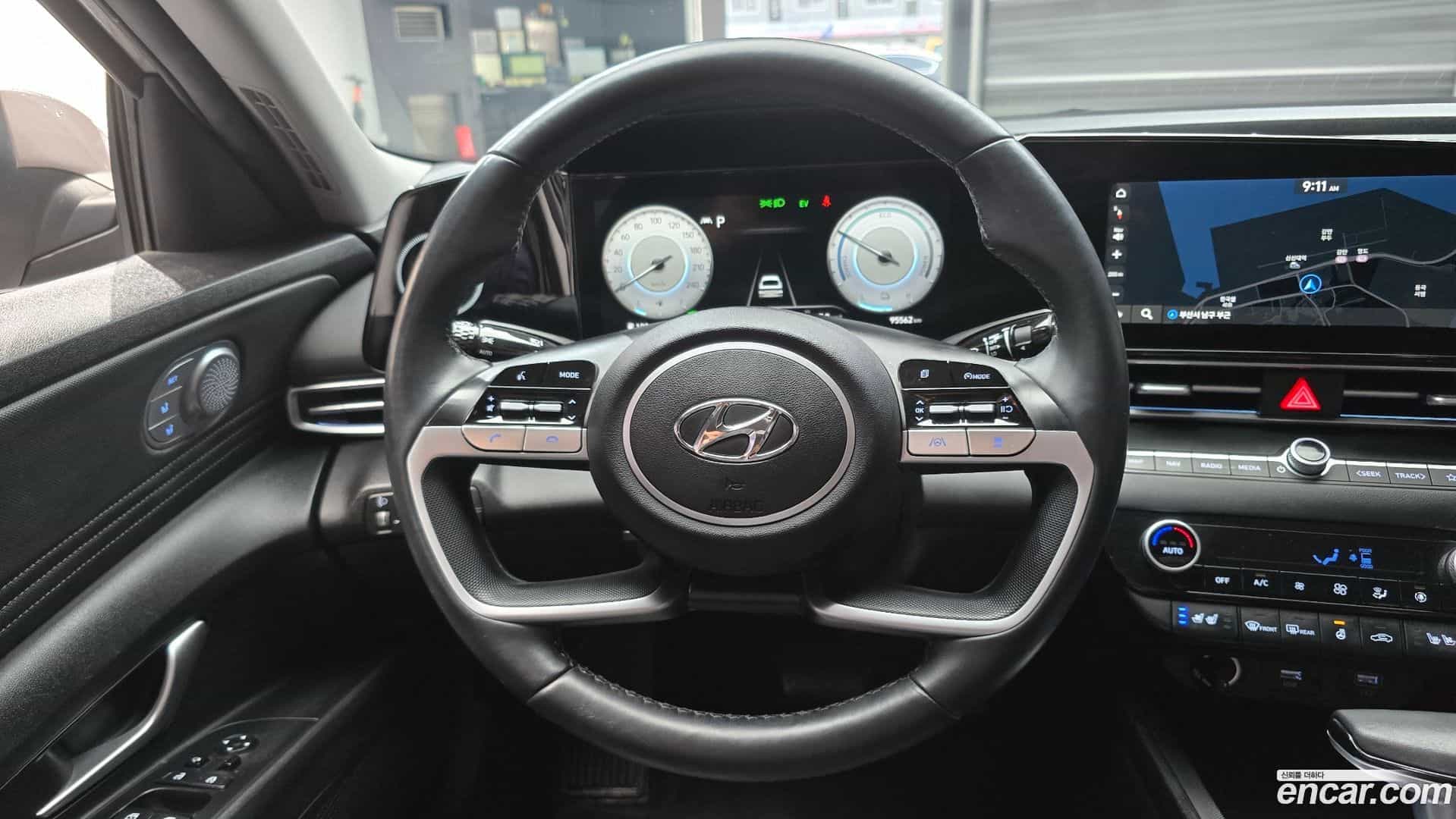 AVANTE Hyundai 2021.11-OPTION-018