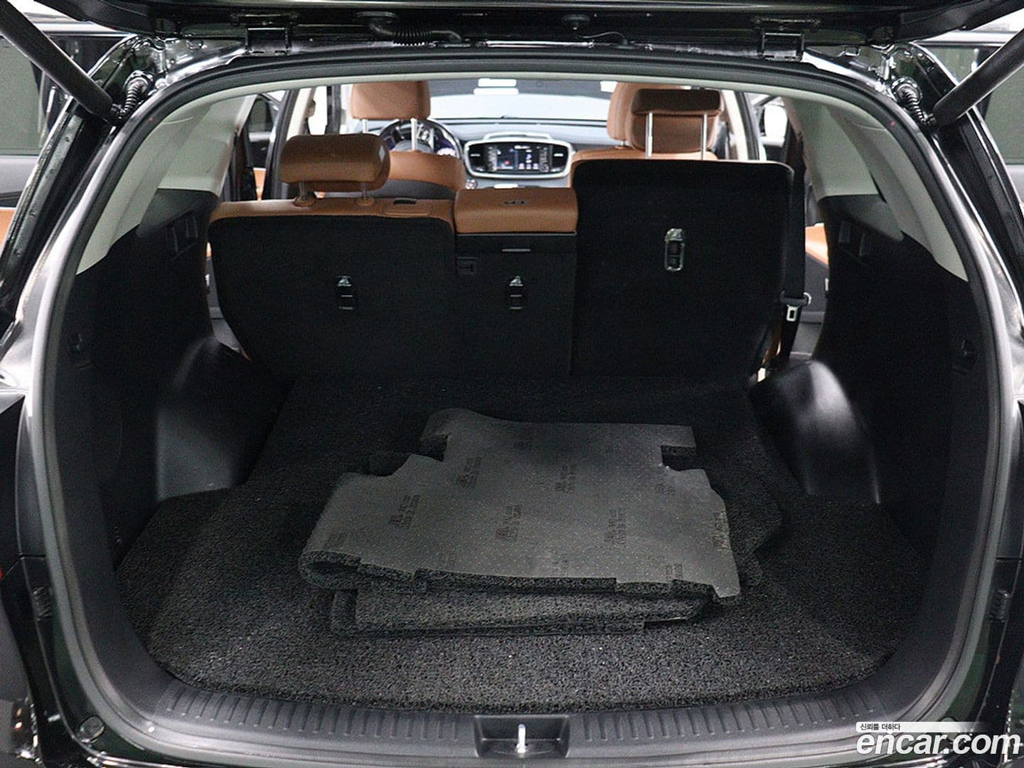 Main__Slider__Photo:Sorento Kia 2019.2-4