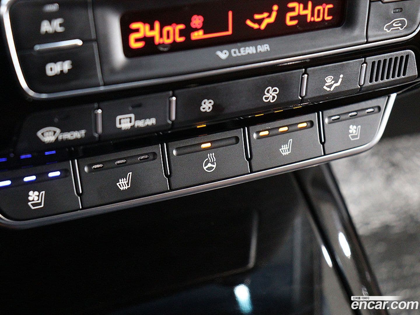 Main__Slider__Photo:Sorento Kia 2019.2-9