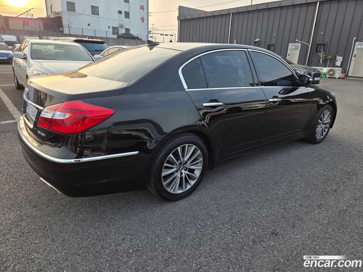 Genesis Hyundai 2013.3-INNER-007