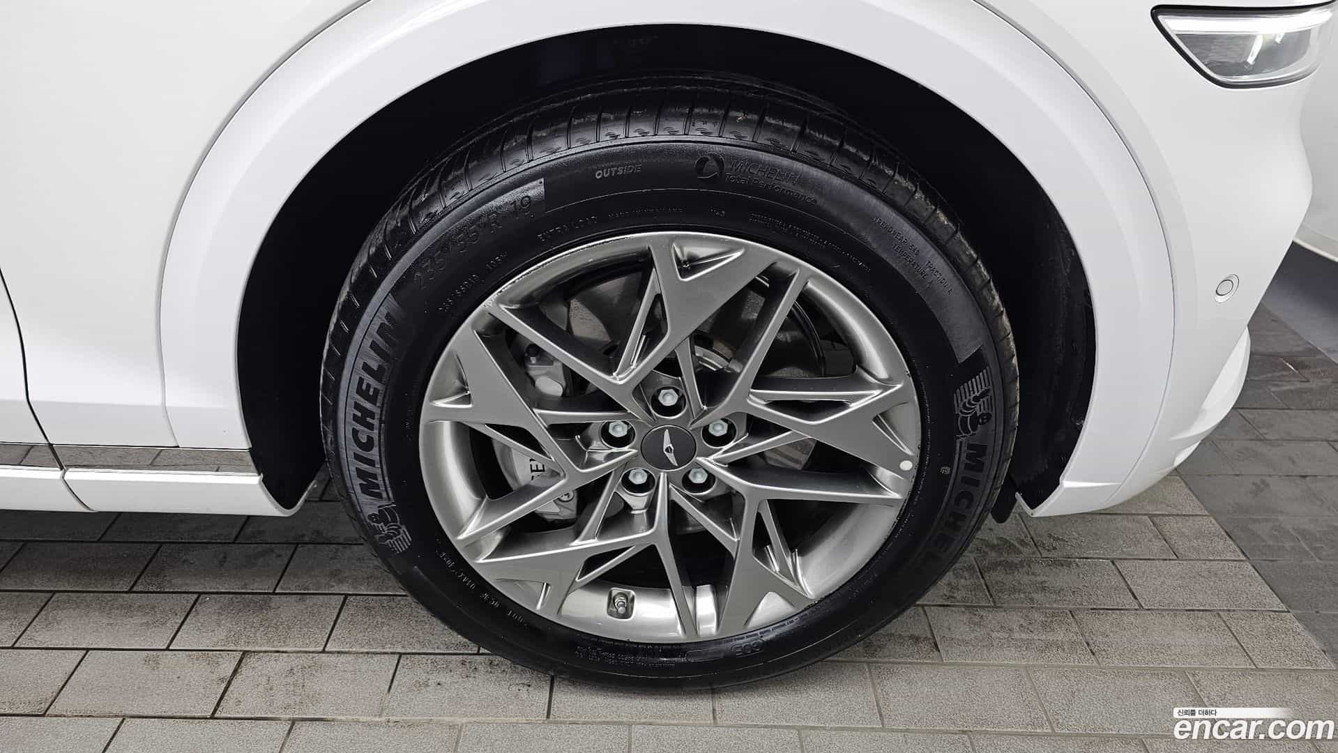 GV70 Genesis 2024.0-OUTER-005