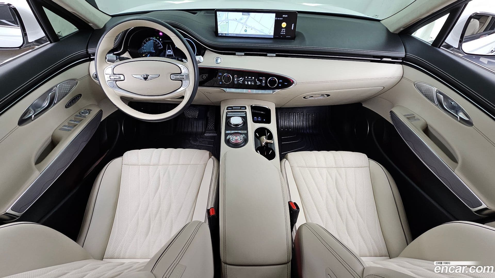 Main__Slider__Photo:GV70 Genesis 2024.0-6