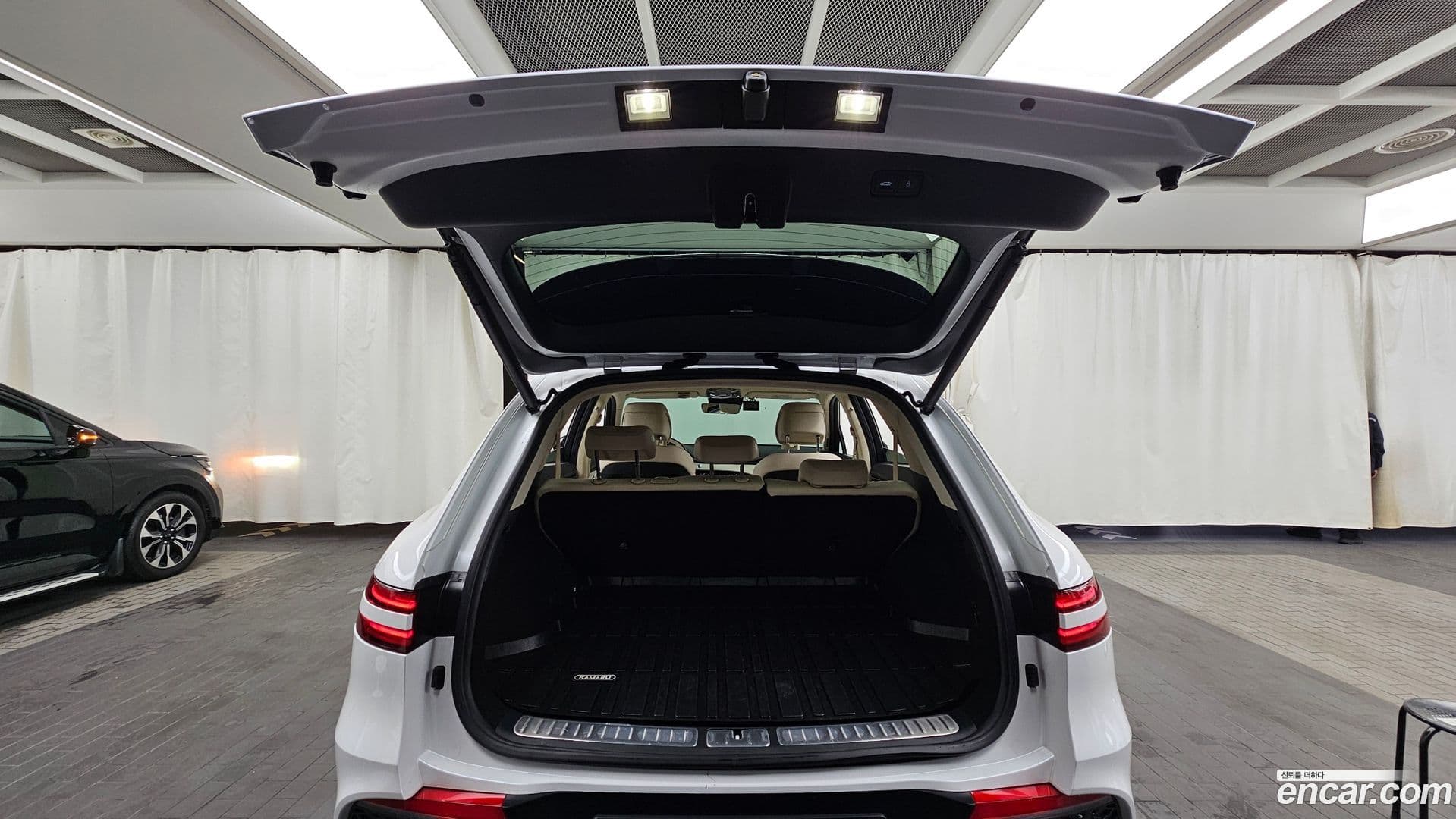 Main__Slider__Photo:GV70 Genesis 2024.0-19