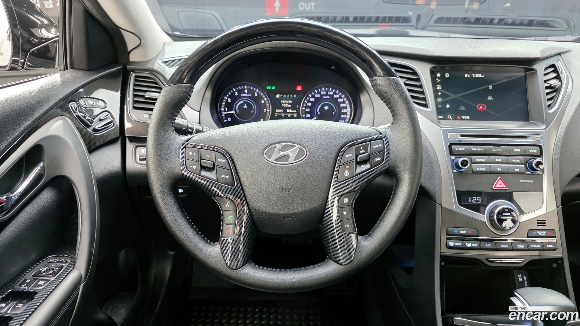 Main__Slider__Photo:Grandeur Hyundai 2015.0-12