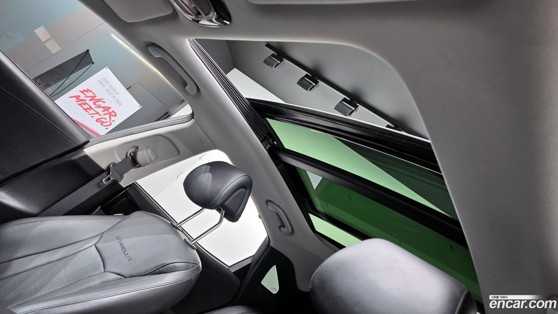 Main__Slider__Photo:Grandeur Hyundai 2015.0-18