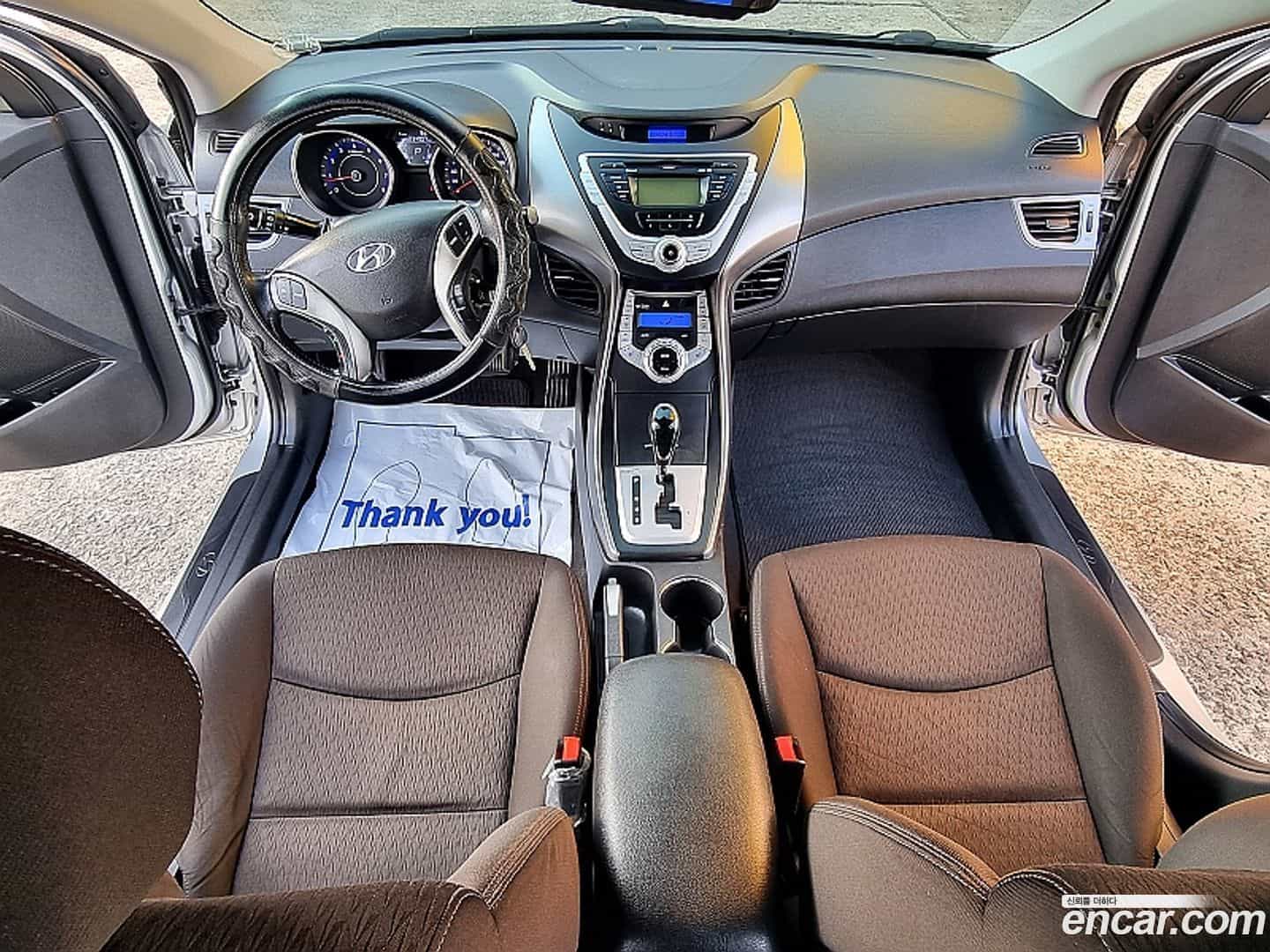 AVANTE Hyundai 2011.1-OUTER-005