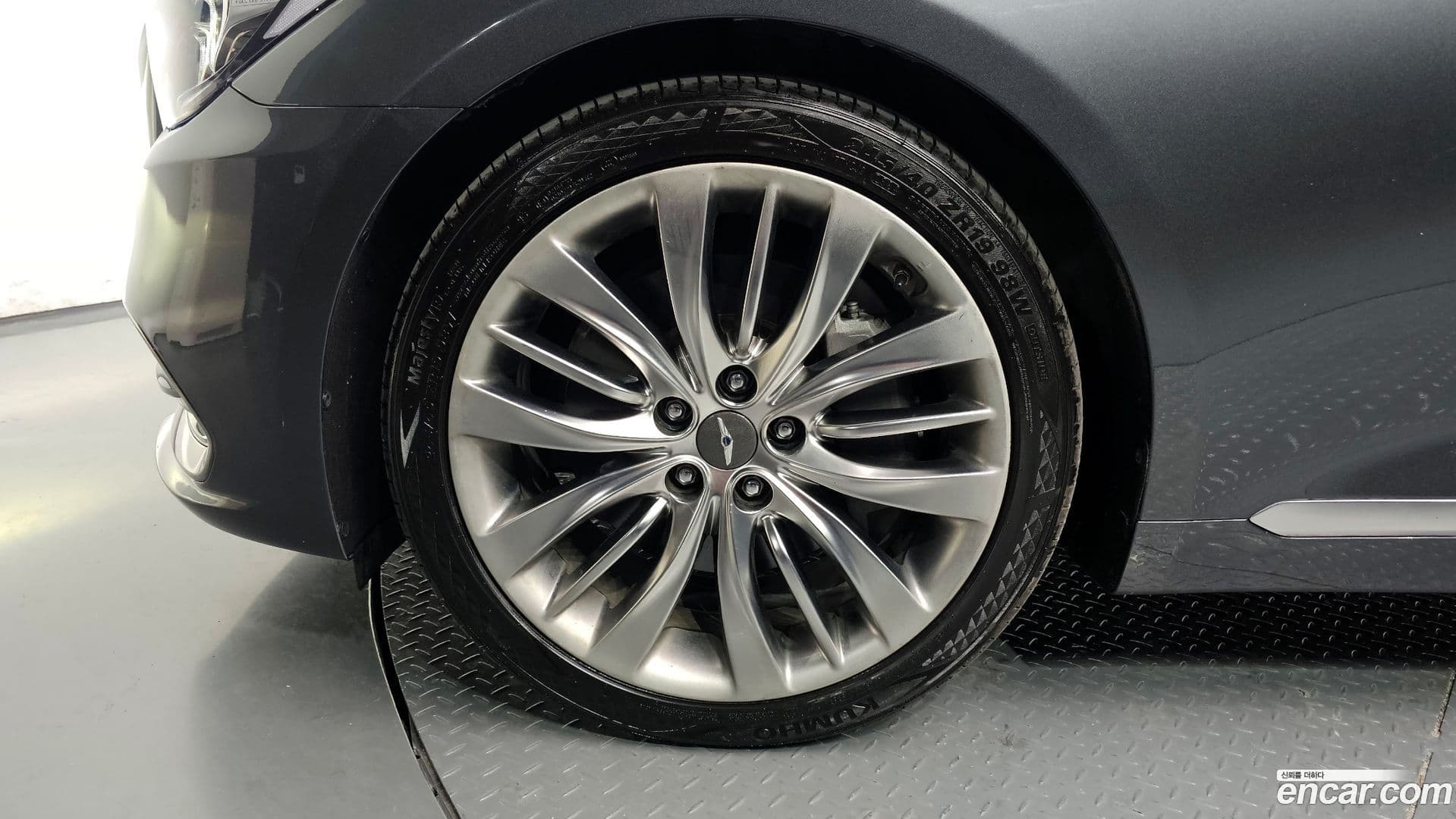 Main__Slider__Photo:G80 Genesis 2018.10-4