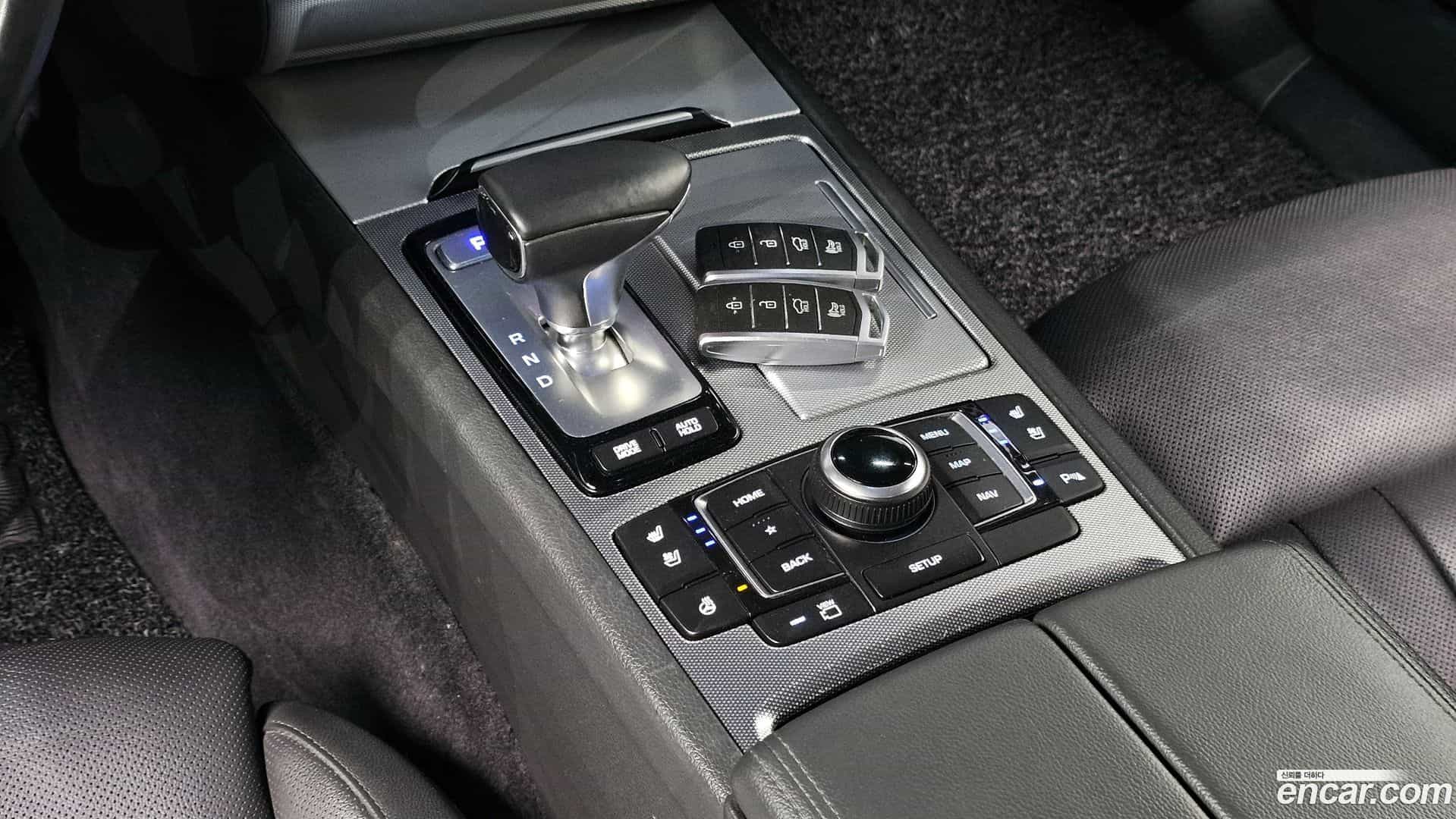 G80 Genesis 2018.10-INNER-009