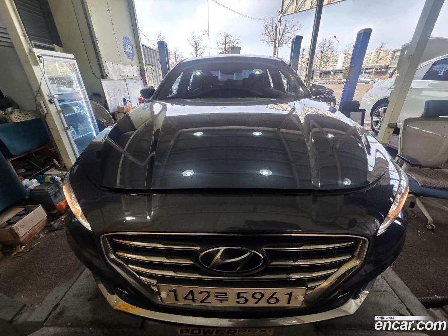 Main__Slider__Photo:Grandeur Hyundai 2018.8-0