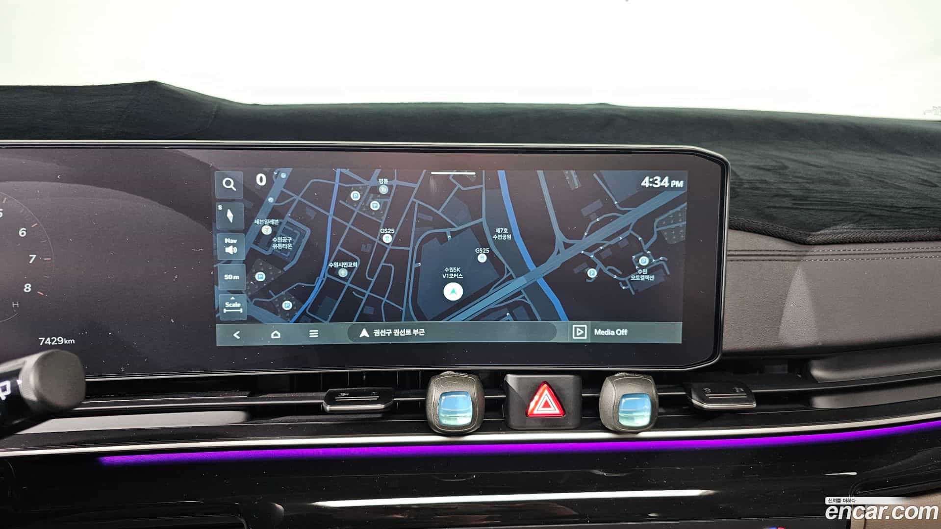 Canival Kia 2025.3-OPTION-019