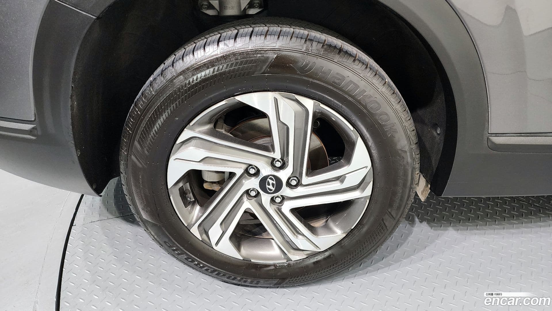 Main__Slider__Photo:Santafe Hyundai 2022.1-4