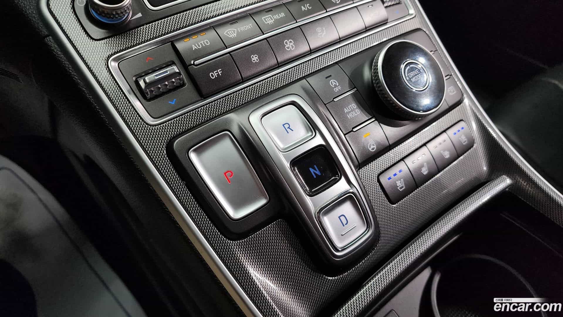 Santafe Hyundai 2022.1-INNER-009