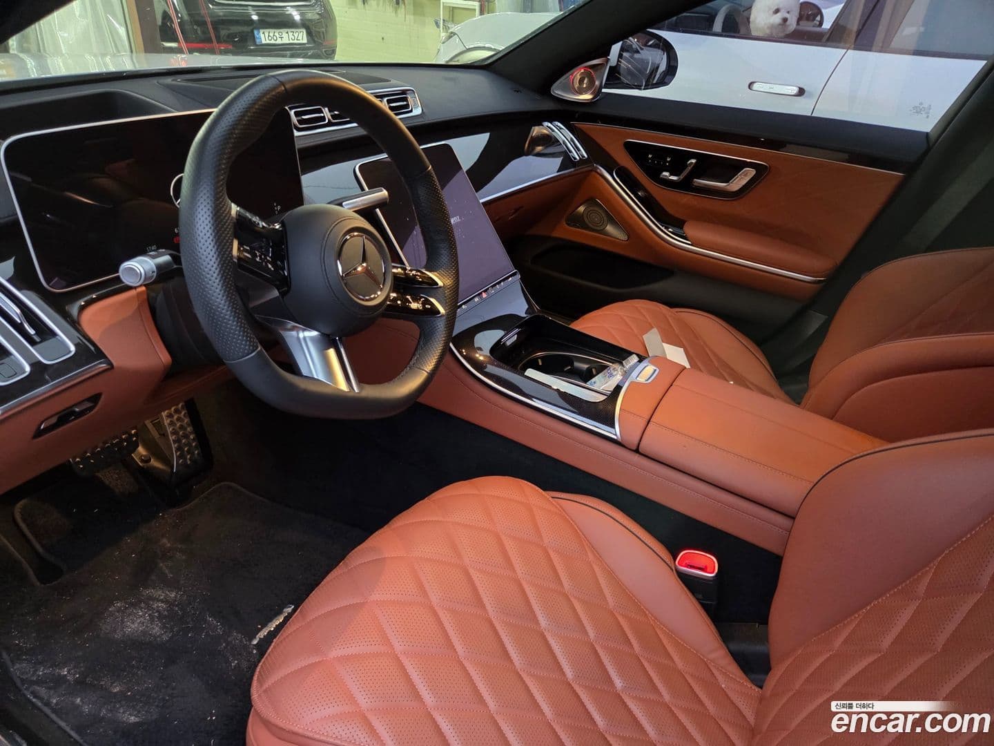 Main__Slider__Photo:S-Class Mercedes-Benz 2023.2-4